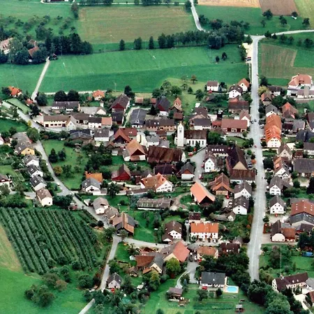 Schmotzle Apartment *